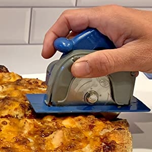 Fred Pizza Boss pizza cutter